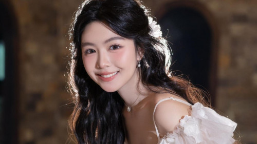 Con gái Quyền Linh