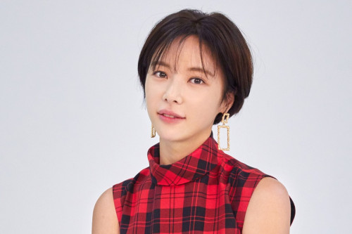 Hwang Jung Eum ly hôn đại gia ngành thép, ra tuyên bố nóng về vụ bị chồng tích thu tòa nhà 34 tỷ.