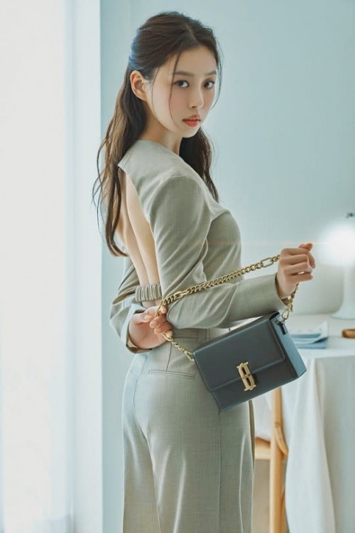 Hình ảnh Go Min Si