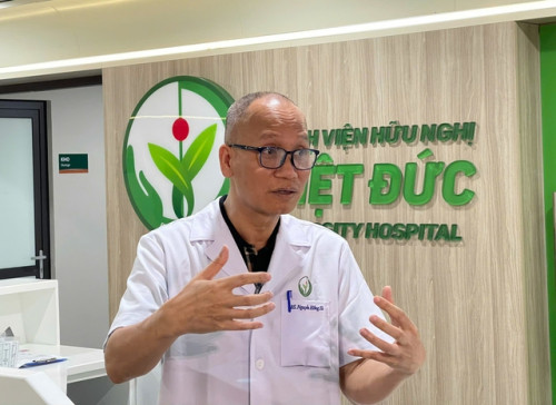 Nam bệnh nhân 45 tuổi "rơi mắt trái" do tiêm filler tại spa: Bác sĩ thẩm mỹ đưa ra khuyến cáo- Ảnh 1.