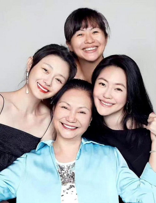 Gia đình Từ Hy Viên
