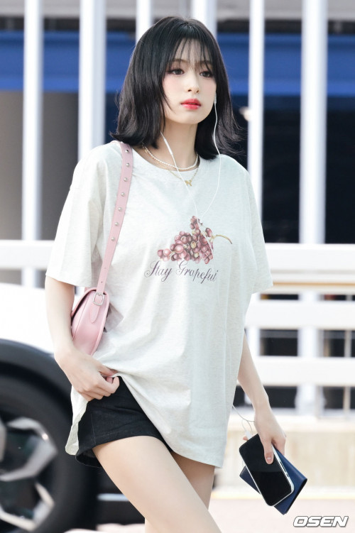Cận cảnh vẻ đẹp của Ahyeon