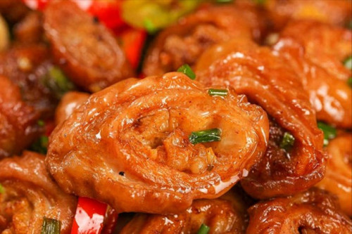 Lòng lợn có thể chứa ký sinh trùng nếu không được làm sạch kỹ.