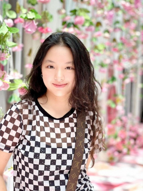 Suti - con gái Thúy Hạnh