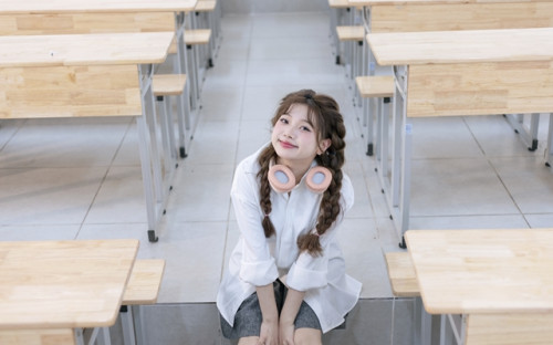 Chụp ảnh cá nhân cho học sinh