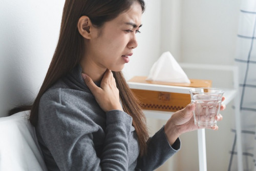 Chuyên gia chỉ cách làm giảm các triệu chứng: Ăn gì khi bị đau đầu?- Ảnh 1.