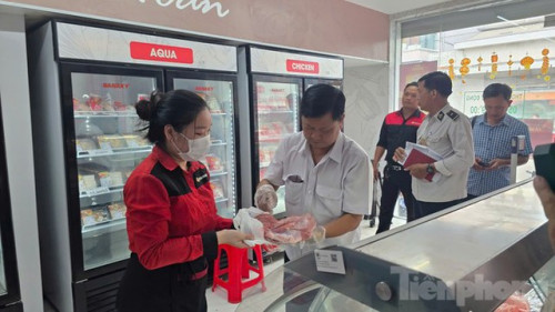 Vụ C.P. Việt Nam bị tố bán heo bệnh