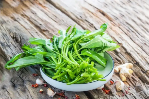 Rau muống giúp thanh nhiệt, làm sạch đường ruột