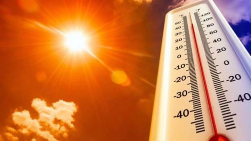 Nắng nóng 40 độ C, cần phòng say nắng, đột quỵ khi ngoài trời.
