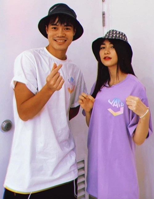 Mối quan hệ giữa Hòa Minzy và cầu thủ Văn Toàn.