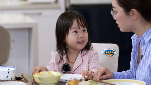 Chim Sẻ Đi Nắng và con gái