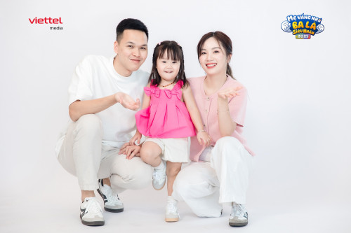 Chim Sẻ Đi Nắng và con gái
