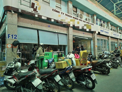 Khung cảnh quầy thuốc