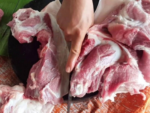 Thịt lợn bệnh làm thực ăn cho cá, chỉ cần