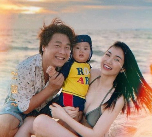 Cuộc sống làm mẹ đơn thân của Hòa Minzy sau 3 năm chia tay bạn trai thiểu gia.