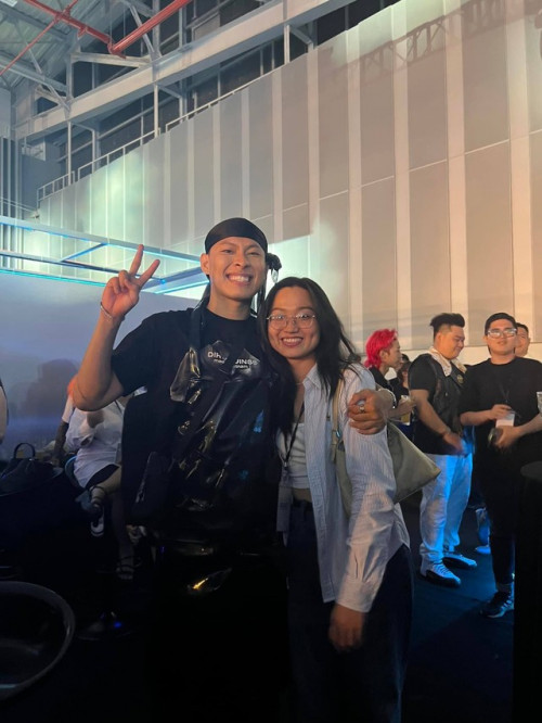 Cặp đôi rapper và bạn gái đối mặt với tin đồn tiêu cực.
