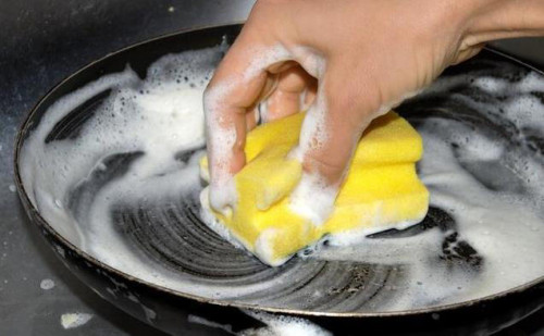 Cặp vợ chồng 30 tuổi cùng mắc ung thư dạ dày do thói quen rửa bát nhiều người cũng có