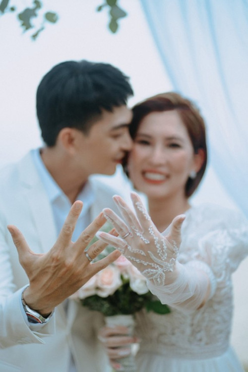 Khương Ngọc và gia đình