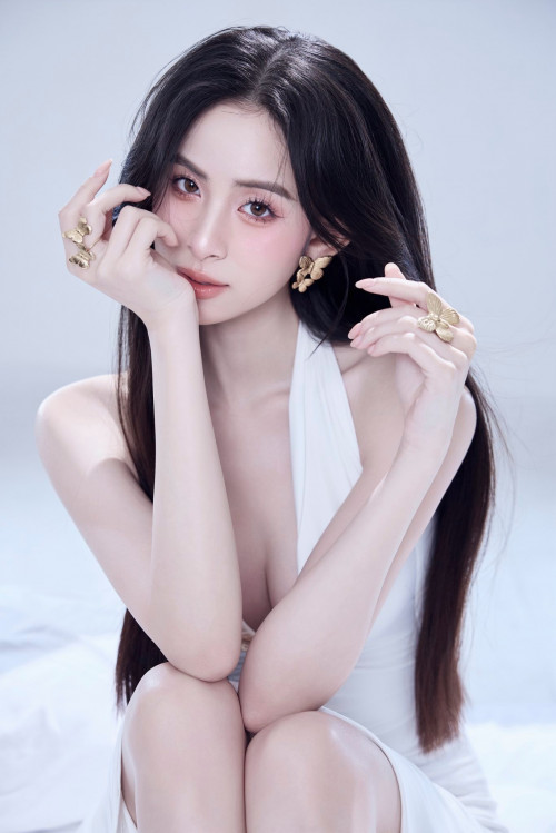 Hương Liên xinh đẹp