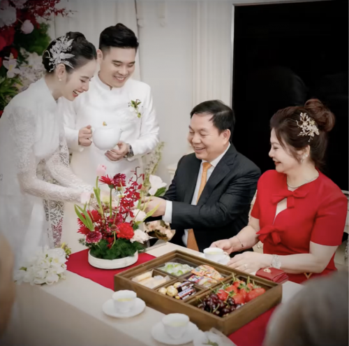 Hương Liên trong ngày trọng đại