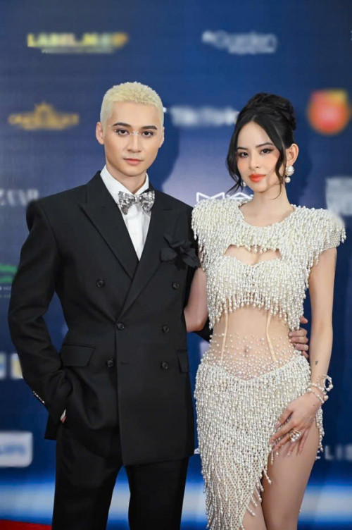 Hương Liên được gọi là 'Kim Tae Hee Việt Nam'.