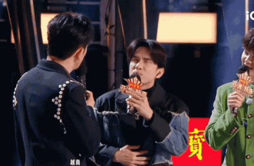Đan Trường khiến Tổ Hữu Bằng 