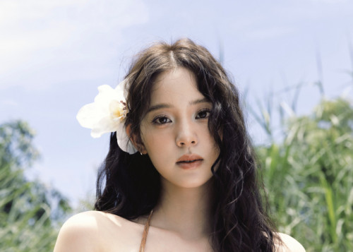 Âu Dương Na Na diện bikini, khoe vẻ đẹp nóng bỏng.