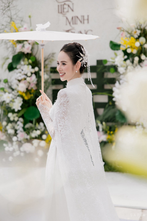 Hương Liên công khai chồng