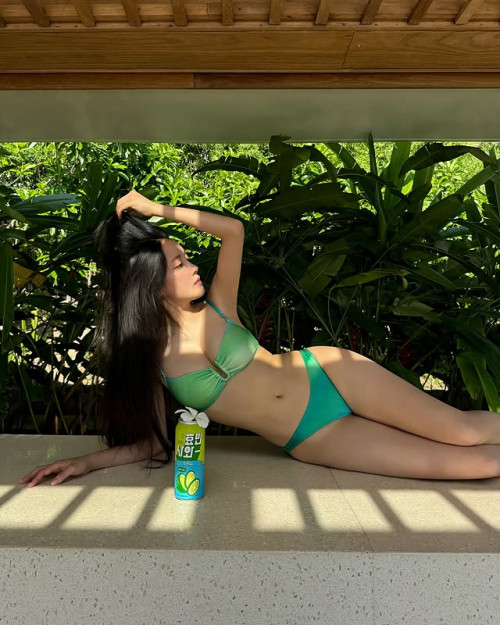 Hyomin (T-ara) xả ảnh bikini 