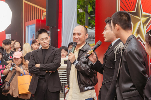 Các nghệ sĩ trong chương trình