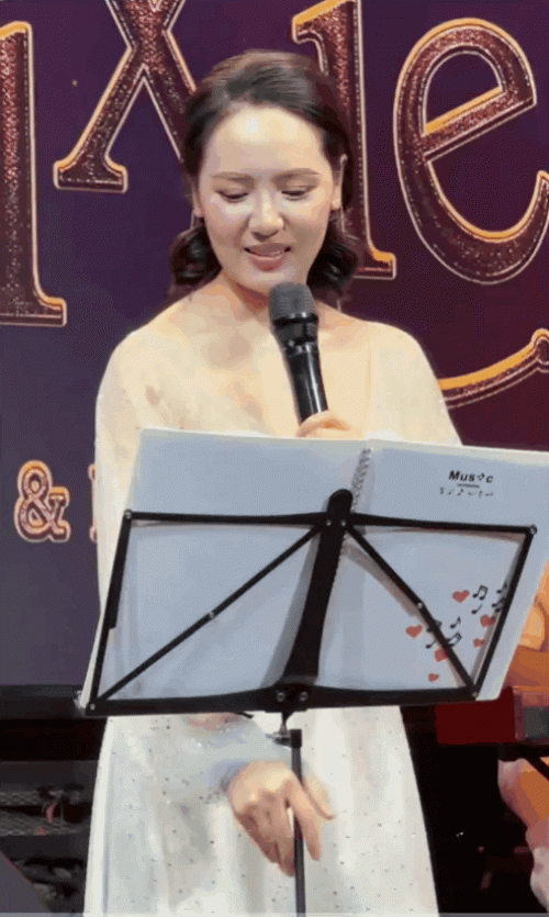 Phương Linh chia sẻ về em gái Phương Ly
