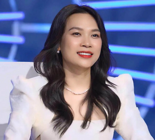 Cuộc sống của mẹ ruột Mỵ Tâm: Hoa khôi xứ Quảng một thời, xế chiều an hưởng hạnh phúc- Ảnh 1.