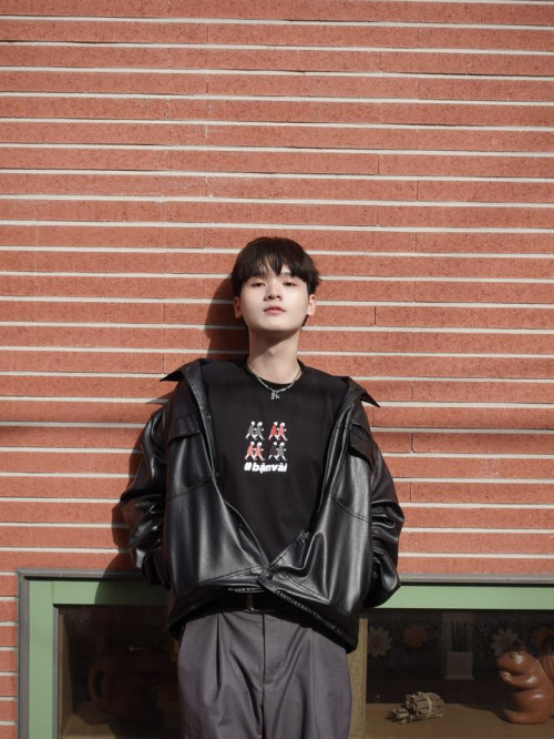 Harry liên tục bị netizen réo tên trong drama vừa qua - Ảnh 2.