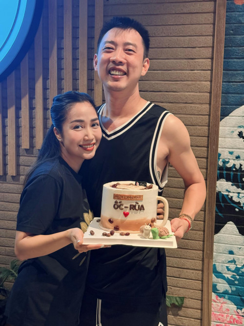 Đặng Thanh Vân và các con.