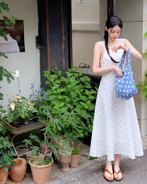 Váy vải nhẹ mát