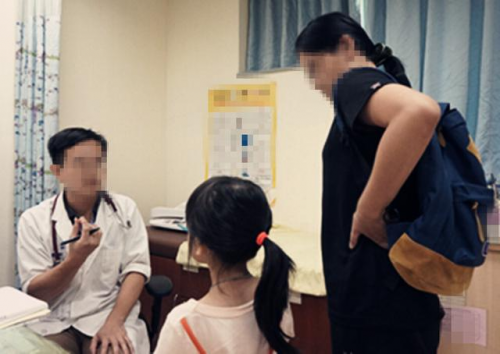 Bé gái 4 tuổi ngực nở nang, bé trai 9 tuổi vòng eo to đột biến