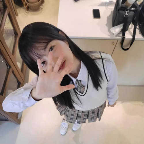 Park Bo Young chăm sóc da