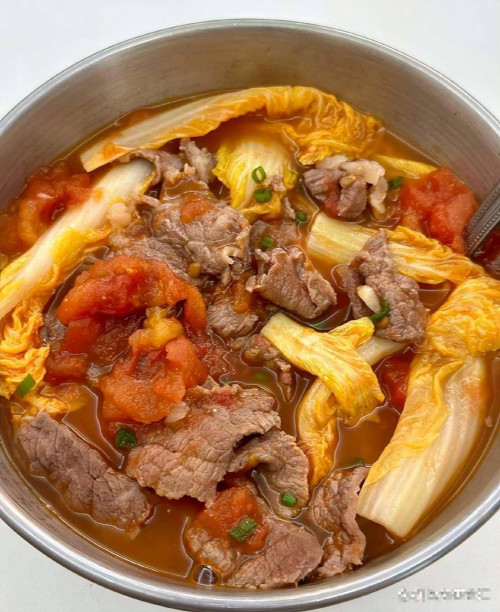 Canh thịt bò nấu cà chua