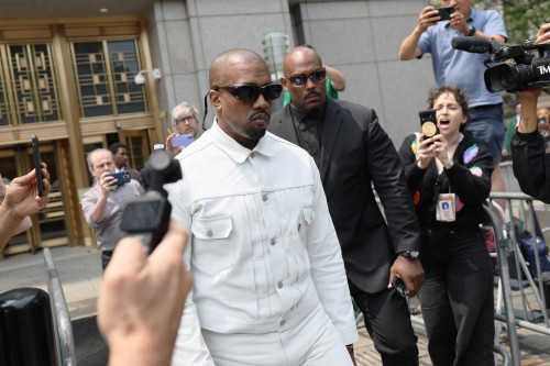Kanye West tại tòa án