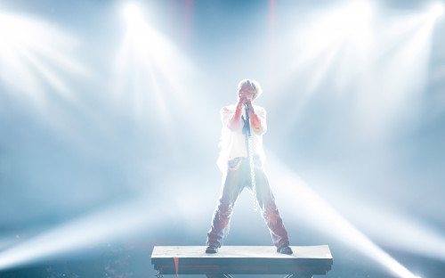 Xôn xao cảnh tương tự 'kỳ diệu' tại concert Kim Jae Joong ở Hà Nội!