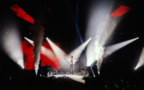 Xôn xao cảnh tương tự 'kỳ diệu' tại concert Kim Jae Joong ở Hà Nội!