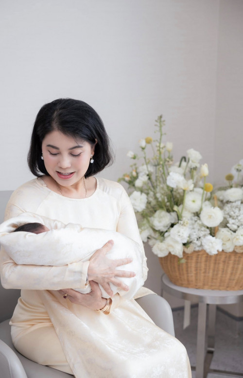 Mai Ngọc và cháu trai