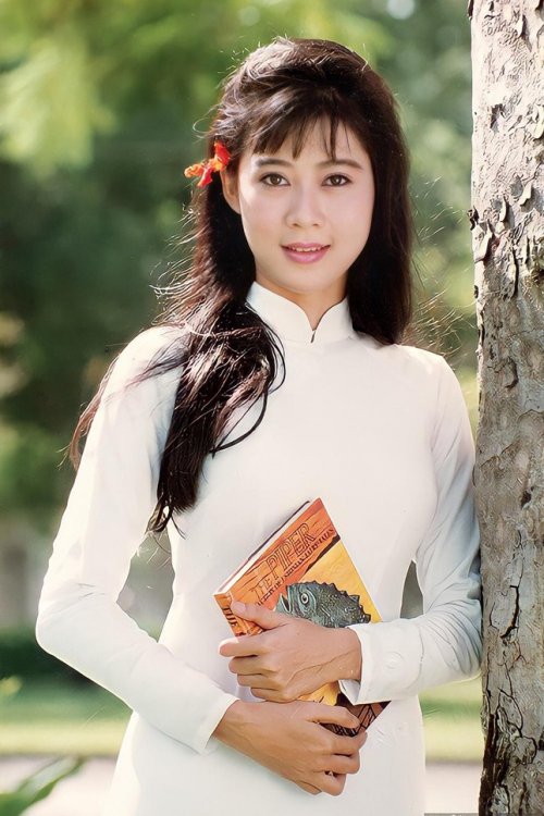 Diễm Hương - biểu tượng nhan sắc của điện ảnh Việt