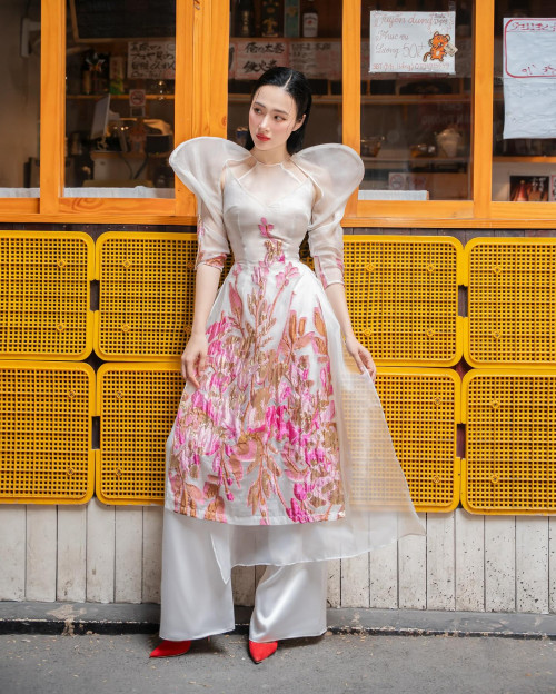 Angela Phương Trinh