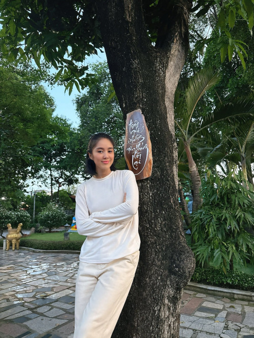 Giữa ồn ào gia đình Quý Bình, Lê Phương chia sẻ đầy ẩn ý