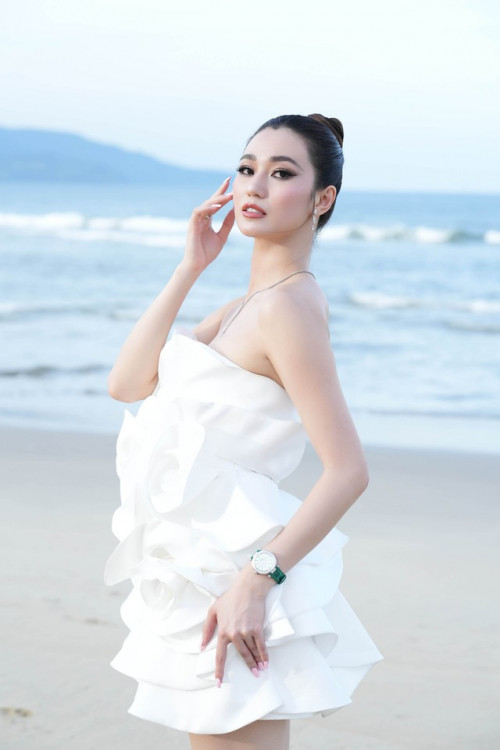 Khánh My hoạt động nghệ thuật với vai trò người mẫu, diễn viên