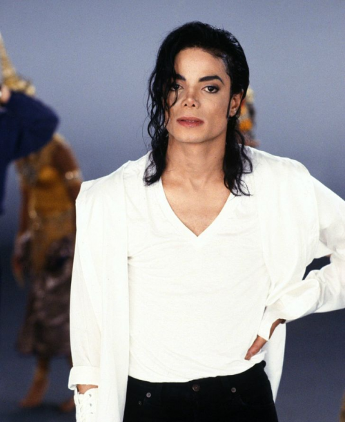 Paris Jackson đối mặt với chỉ trích