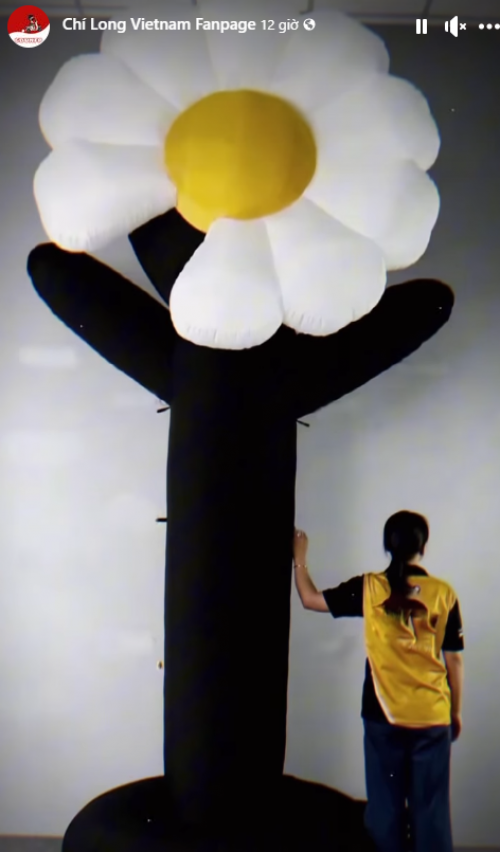 Fanpage GD công bố mô hình lightstick không lồ.