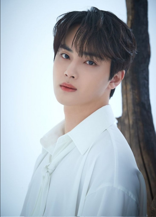 Nghi vấn liên quan đến Ju Haknyeon và Kirara Asuka