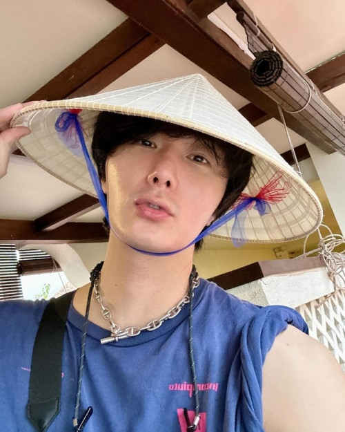 Jung Il Woo cùng fan hâm mộ.